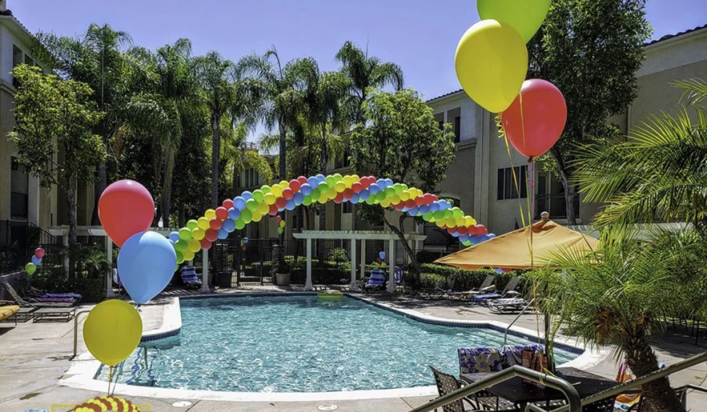 Pool Side Decoration